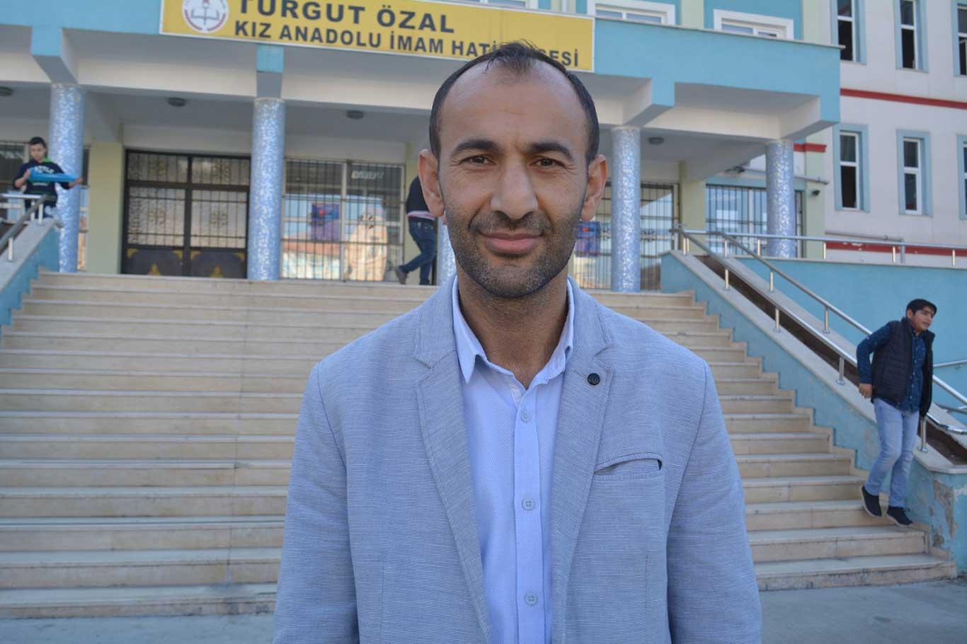 Turgut Özal Anadolu İmam Hatip Lisesi Müdür Yardımcısı Abdulhakim Gültekin 